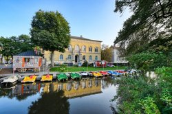 Augusteum und Mühlenhunte. Foto: Hans-Jürgen Zietz