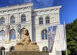 Sphinx vor dem Naturkundemuseum. Foto: Hans-Jürgen Zietz 