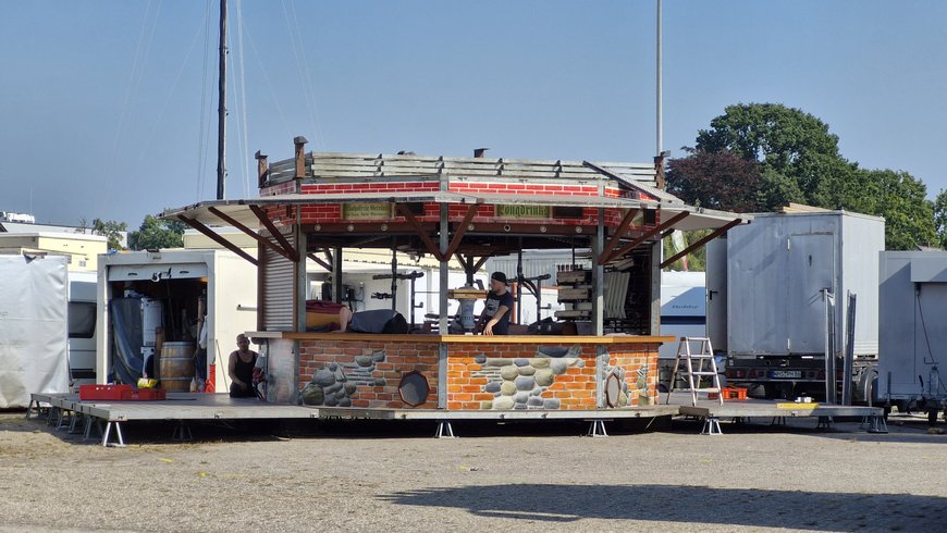 Der Aufbau vom Ausschank „Die Mühle“ am 20. September 2024. Foto: Stadt Oldenburg