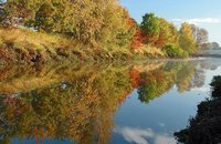 Rechts: Oktobermorgen an der Lethe