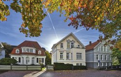 Bürgerhäuser an der Alten Amalienstraße. Foto: Hans-Jürgen Zietz