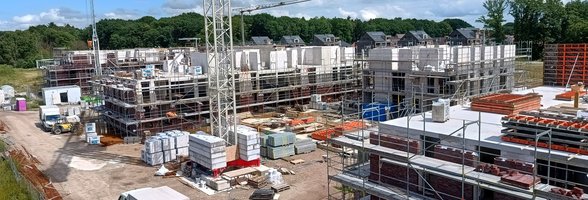 Mehrere Häuser werden auf dem gelände des ehemaligen Fliegerhorstes gebaut. Foto: Stadt Oldenburg