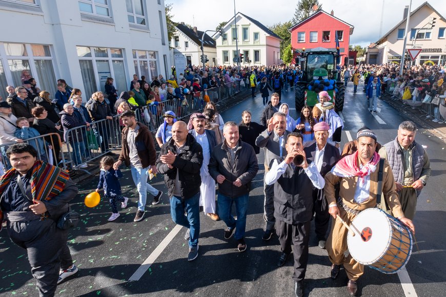 Teilnehmende am Festumzug. Foto: Sascha Stüber