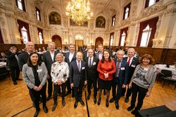 Beteiligte beim Wirtschaftstag im Oldenburger Schlosssaal. Foto: LUKAS LEHMANN PHOTOGRAPHY