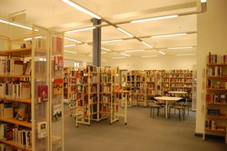 Bücherregale. Foto: Stadt Oldenburg