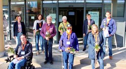 Neuer Behindertenbeirat mit Sozialdezernentin Dagmar Sachse, Matthias Einemann, Claudia Olthaus, Christoph Dietrich, Monika Klumpe, Sabine Görg, Marcel Hamann, Silke Elling, Jörg Dirksen. Foto: Stadt Oldenburg