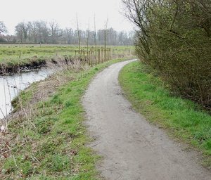 Wanderweg an der Haarenniederung. Foto: Stadt Oldenburg Wanderweg an der Haarenniederung. Foto: Stadt Oldenburg