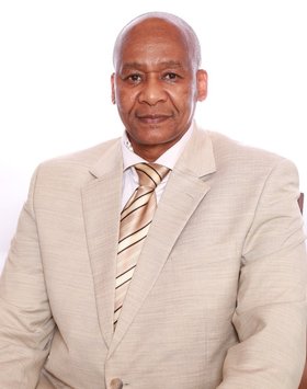 Portraitfoto des verstorbenen Alfred Mtsi, ehemaliger Bürgermeister und bis zu seinem Tod Ratsvorsitzender in BCM. Foto: BCMM