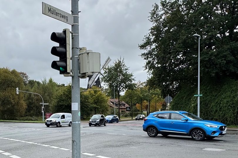 Der stark belastete Kreuzungsbereich Müllersweg/Bremer Heerstraße. Foto: Sascha Stüber