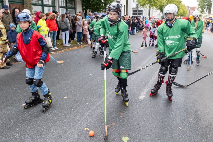 Teilnehmende am Festumzug. Foto: Sascha Stüber