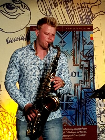 Felix Tönnies am Saxophon. Foto: Stadt Oldenburg