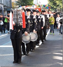 Spielmannszug auf dem Kramermarktumzug. Foto: Waltraud Buss