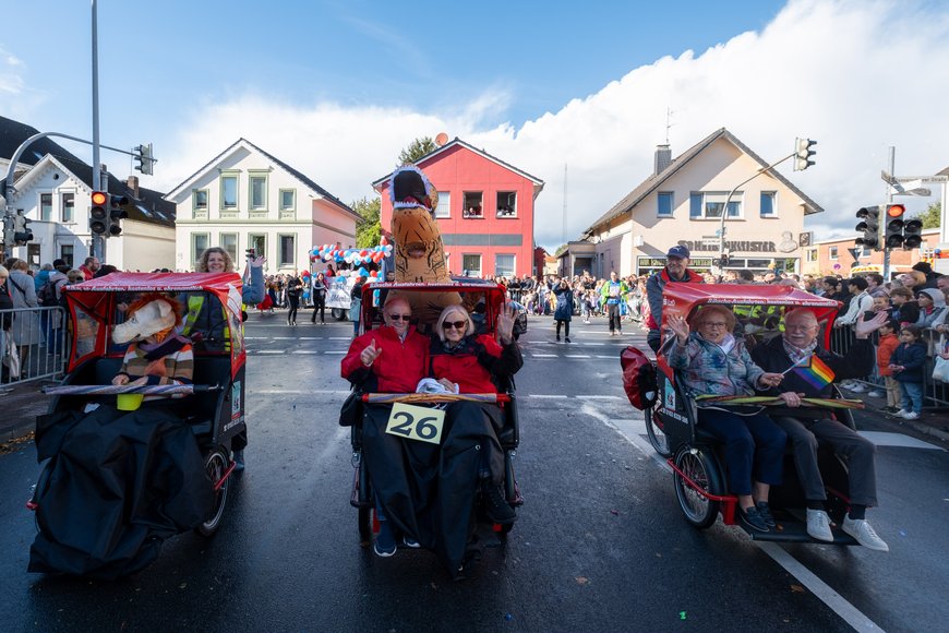 Teilnehmende am Festumzug. Foto: Sascha Stüber