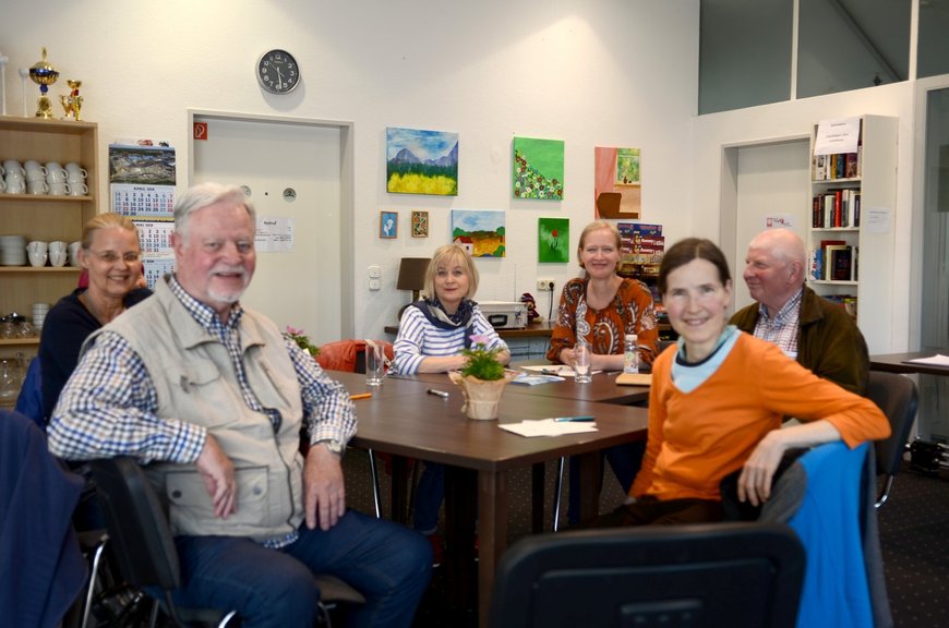 Teilnehmerinnen und Teilnehmer des Workshops Biografisches Erzählen mit Stefanie Jerz. Foto: Stadt Oldenburg