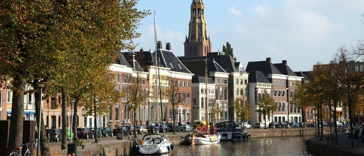 Wasseransicht von Groningen in den Niederlanden mit Blick auf die Martinikerk. Foto: Hans Ravensbergen/Pixabay.com