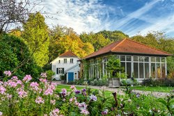 Frühherbst im Oldenburger Schlossgarten. Foto: Hans-Jürgen Zietz