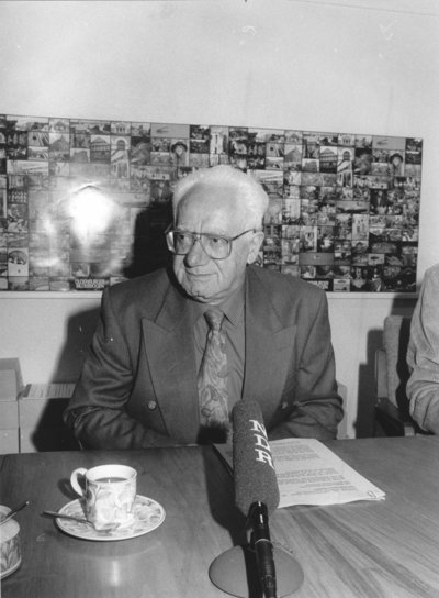 Preisträger Prof. Dr. Israel Gutman bei der Pressekonferenz. Foto: Ilse Rosemeyer.