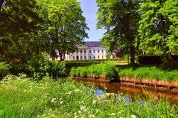 Natur in der Großstadt - PFL mit Flusslauf. Foto: Andreas Paul Kaklewski