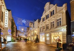 Vorweihnachtsstimmung in der Haarenstraße. Foto: Hans-Jürgen Zietz