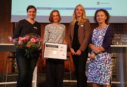 Wiebke Oncken, Gleichstellungsbüro Stadt Oldenburg, Melanie Blinzler, Präventionsrat Oldenburg, Katrin Stüllenberg, Stüllenberg Stiftung, Prof. Dr. Ute I. Haas, Landespräventionsrat Niedersachsen. Foto: Präventionsrat