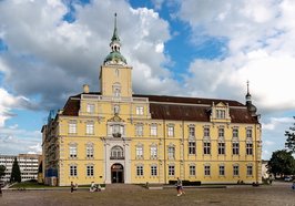 Oldenburger Schloss. Foto: Mittwollen und Gradetchliev