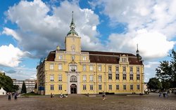 Oldenburger Schloss. Foto: Mittwollen und Gradetchliev