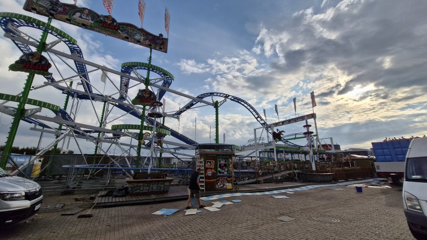 Der Aufbau von Heidi The Coaster am 24. September 2024. Foto: Stadt Oldenburg