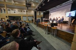 Auf große Resonanz stießen im Januar zwei öffentliche Informationsveranstaltungen zu einem möglichen Stadionneubau. Foto: Sascha Stüber Auf große Resonanz stießen im Januar zwei öffentliche Informationsveranstaltungen zu einem möglichen Stadionneubau. Foto: Sascha Stüber