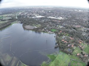 Blick auf Oldenburg Süd. Drohnenbild zur Hochwasserlage in Oldenburg, Stand 2. Januar 2024. Foto: Feuerwehr Oldenburg Blick auf Oldenburg Süd. Drohnenbild zur Hochwasserlage in Oldenburg, Stand 2. Januar 2024. Foto: Feuerwehr Oldenburg