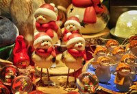 Weihnachtsvögel und andere Deko auf dem Oldenburger Lamberti-Markt