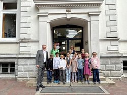 OB in der Grundschule Heiligengeisttor. Foto: Stadt Oldenburg OB in der Grundschule Heiligengeisttor. Foto: Stadt Oldenburg