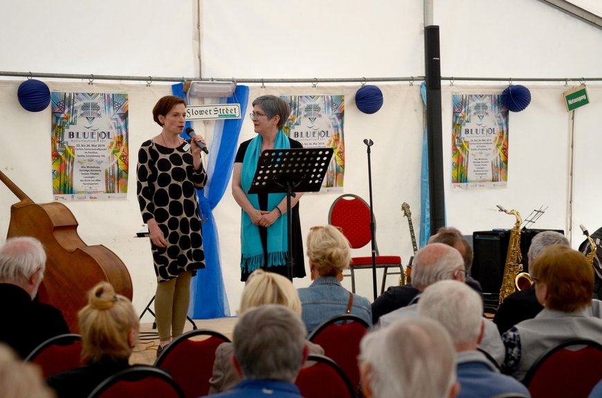 Dagmar Thiess und Christiane Maass bei der Eröffnungsrede. Foto: Stadt Oldenburg