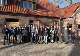 Vertreterinnen und Vertreter von Kommunen und Fachverbänden sowie weitere relevante Akteure der Region trafen sich, um die Weichen für die Gründung einer Hochwasserpartnerschaft zu stellen. Foto: Gemeinde Wardenburg