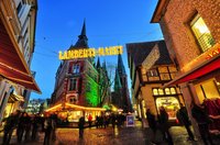 Stimmungsvolle Vorweihnachtszeit - der Oldenburger Lamberti-Markt 2014