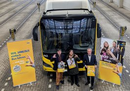 Samstags ist ab 2025 kein Ticket nötig: (von links) Morell Predoehl, Christine-Petra Schacht und Ralph Wilken stellen die Aktion „Samstags einfach Bus fahren“ vor. Foto: VWG 