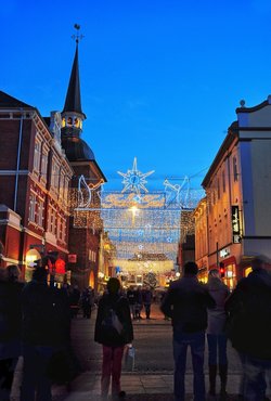 Lappan-Kreuzung mit Weihnachtsbeleuchtung. Foto: Hans-Jürgen Zietz