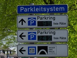 Parkleitsystem an der Ofener Straße. Foto: Peter Duddek