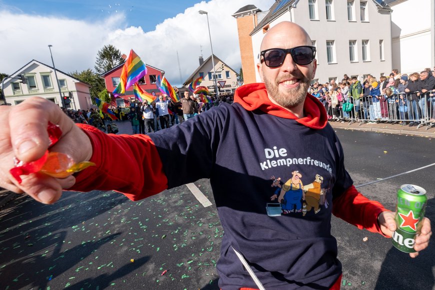 Teilnehmende am Festumzug. Foto: Sascha Stüber