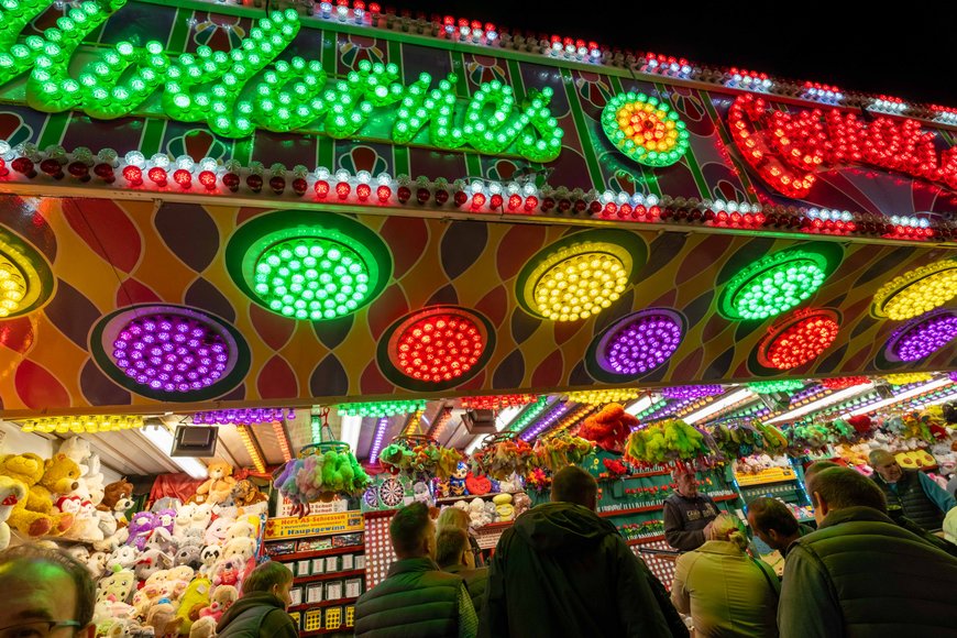 Schießstand auf dem Kramermarkt 2024. Foto: Sascha  Stüber