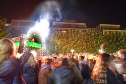 Altstadtfest in Oldenburg 2017 - Trubel auf dem Waffenplatz. Foto: Hans-Jürgen Zietz