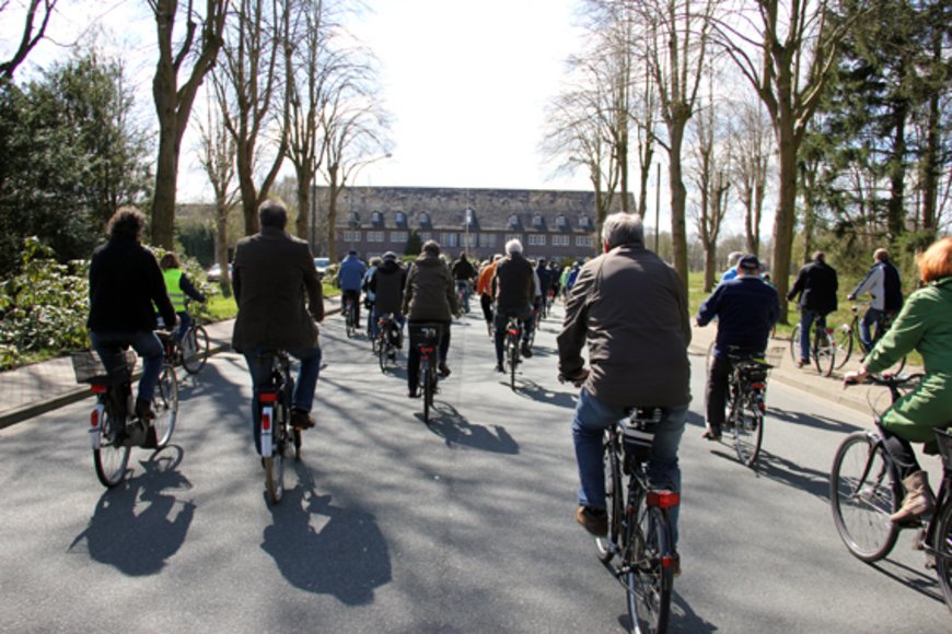 Bürgerinnen und Bürger bei der Fahrradtour. Foto: Stadt Oldenburg