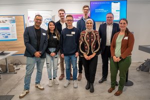 Die Beteiligten rund um das Projekt „Bürgerfreundliche Dokumentenausfüllung basierend auf Künstlicher Intelligenz (KI)“ brachten dieses nun zum Abschluss. Foto: OFFIS Die Beteiligten rund um das Projekt „Bürgerfreundliche Dokumentenausfüllung basierend auf Künstlicher Intelligenz (KI)“ brachten dieses nun zum Abschluss. Foto: OFFIS