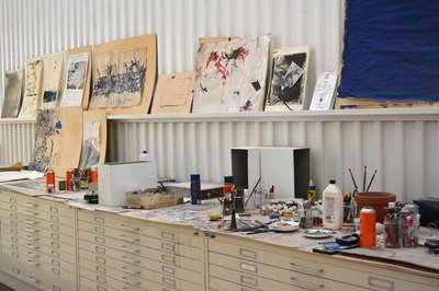 Blick in Horst Janssens Atelier. Foto: Horst-Janssen-Museum