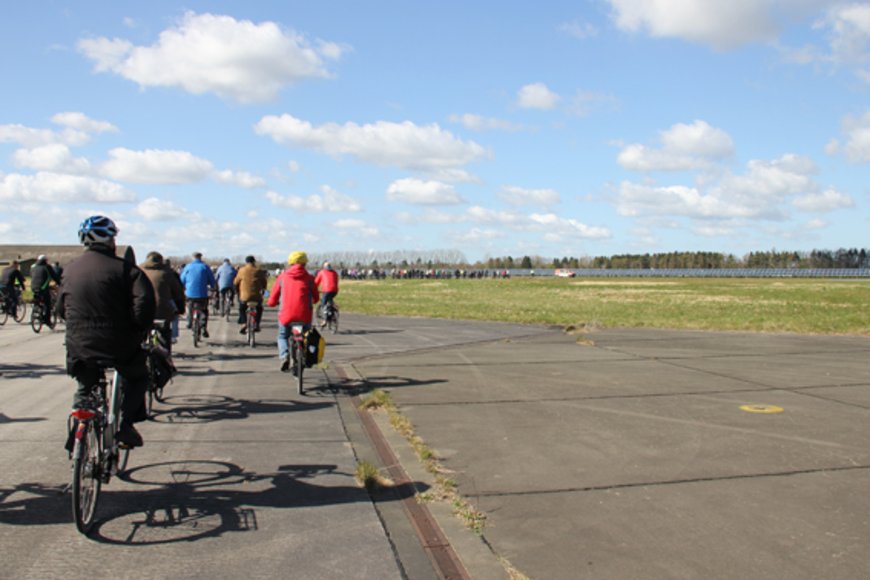 Bürgerinnen und Bürger bei der Fahrradtour. Foto: Stadt Oldenburg