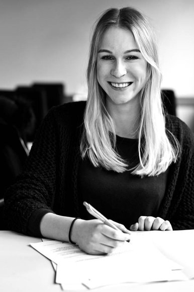 Lea Höhne, Auszubildende im Bürgerbüro Mitte. Foto: Gerlinde Domininghaus