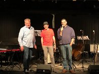 Die Initiatoren des Austauschs auf der Bühne. Foto: Stadt Oldenburg Die Initiatoren des Austauschs auf der Bühne