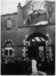 Die zerstörte Synagoge an der Peterstraße, welche in der Reichspogromnach zerstört worden ist. Foto: Stadtmuseum Oldenburg