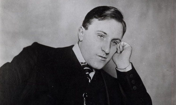 Carl von Ossietzky, 1919. Foto: Universität Oldenburg Carl von Ossietzky, 1919. Foto: Universität Oldenburg