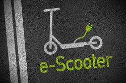 Asphalt mit e-Scooter Piktogramm. Foto: Stockwerk-Fotodesign/AdobeStock