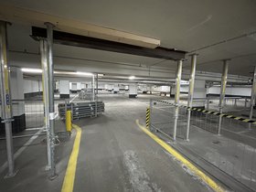Blick in die sanierungsbedürftige Tiefgarage am Stadtmuseum. Foto: Stadt Oldenburg Blick in die sanierungsbedürftige Tiefgarage am Stadtmuseum. Foto: Stadt Oldenburg